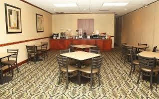 Motel Ramada By Wyndham Savannah Gateway 3*